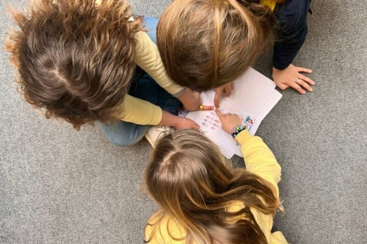 Privater Familien-Louvre-Rundgang für Kinder — Foto 5
