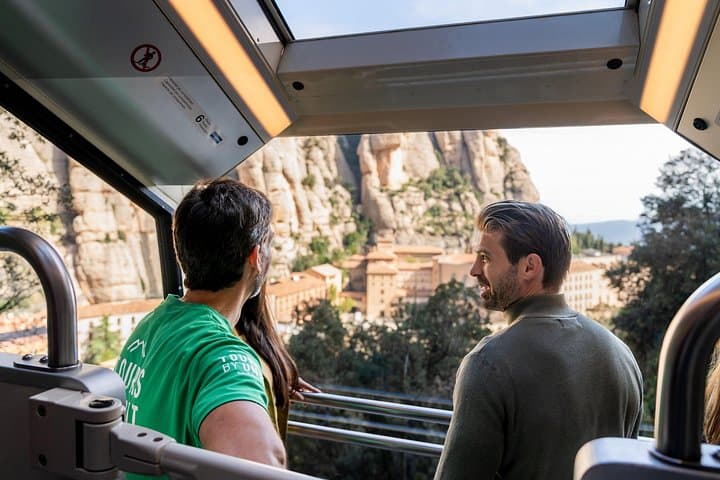 Halbtägige Montserrat-Funicularfahrt & sanfte Wanderung in kleiner Gruppe (max. 8) — Foto 2