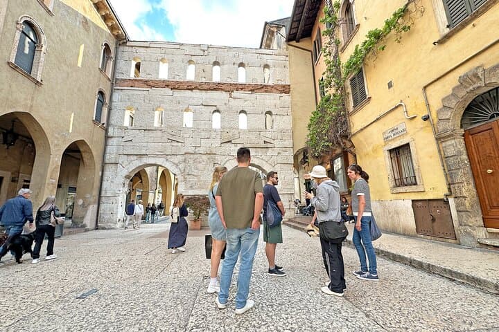 Tour Guiado a Pie por los Principales Atractivos de Verona — foto 3
