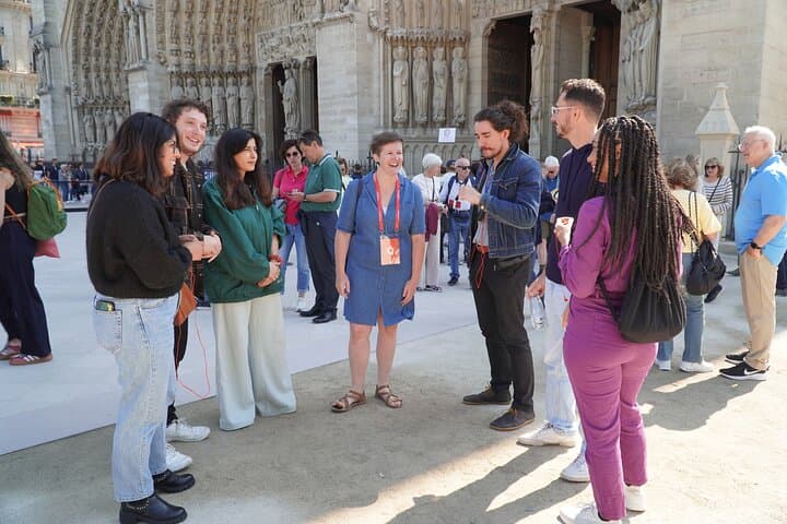Tour guidato in piccoli gruppi dell'interno e dell'esterno della Cattedrale di Notre Dame — foto 3