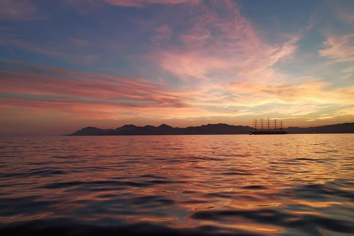 Aperitif on the island in vintage sailboat