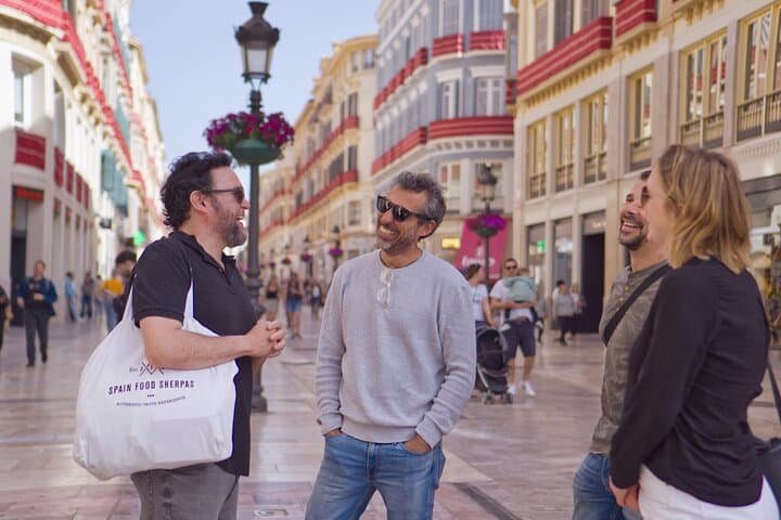 Malaga Wein- und Tapas-Tour in kleiner Gruppe — Foto 2