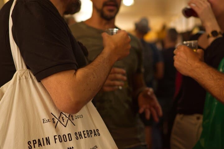 Malaga Wein- und Tapas-Tour in kleiner Gruppe — Foto 3