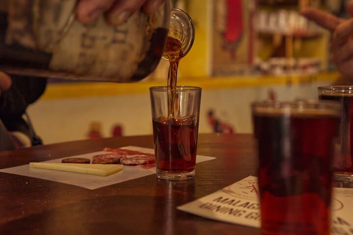 Malaga Wein- und Tapas-Tour in kleiner Gruppe — Foto 5