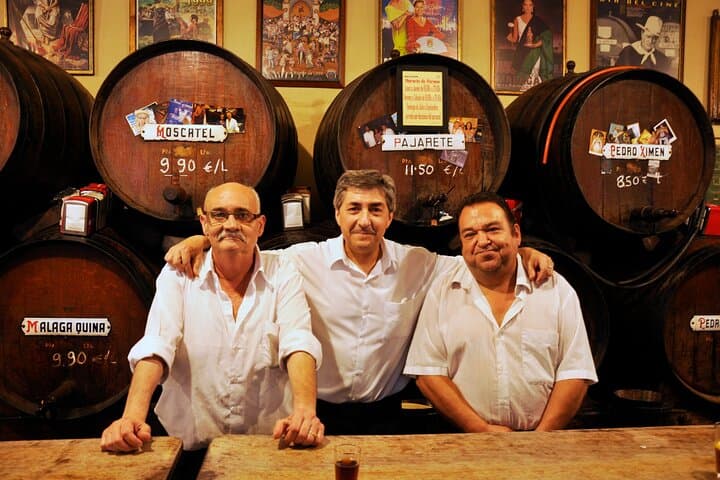 Malaga Wein- und Tapas-Tour in kleiner Gruppe — Foto 1