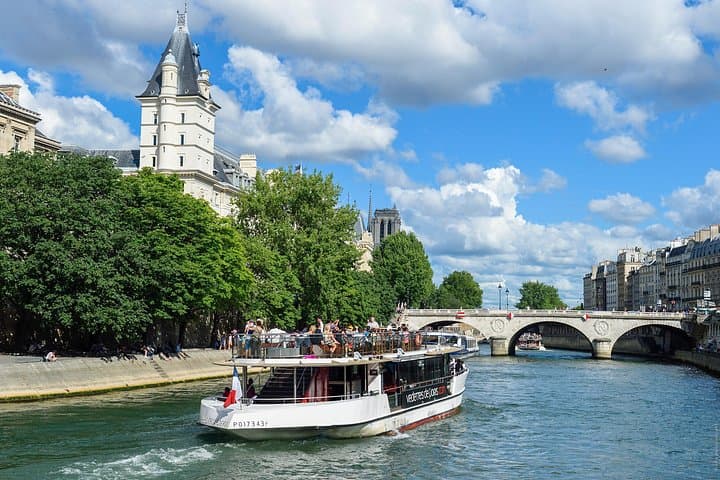 Tour in autobus Hop-on Hop-off Tootbus di Parigi con Crociera sul Fiume Senna — foto 3