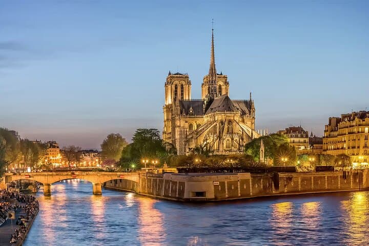 1-stündige Abend-Besichtigungskreuzfahrt in Paris mit Illuminations-Ticket — Foto 4