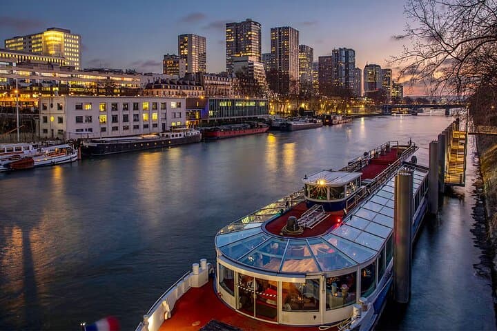1-stündige Abend-Besichtigungskreuzfahrt in Paris mit Illuminations-Ticket — Foto 5