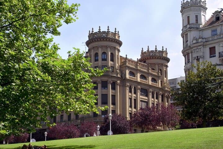 Tour Privado Guiado a Pie en Bilbao
