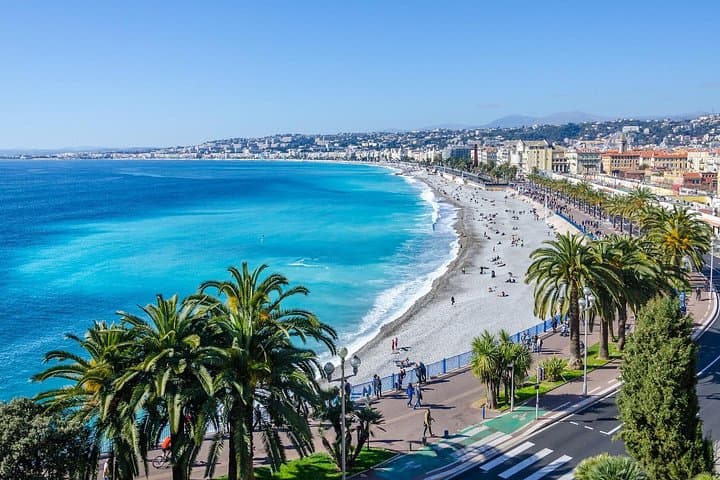 Trasferimento Privato di Solo Andata da Cannes a Nizza, Sosta di 2h ad Antibes