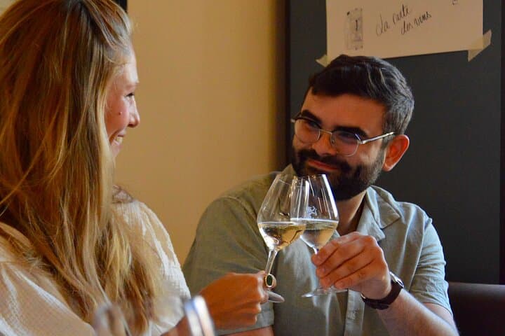 Lyon Weinprobe: Blindverkostung in kleiner Gruppe mit einem Sommelier — Foto 3