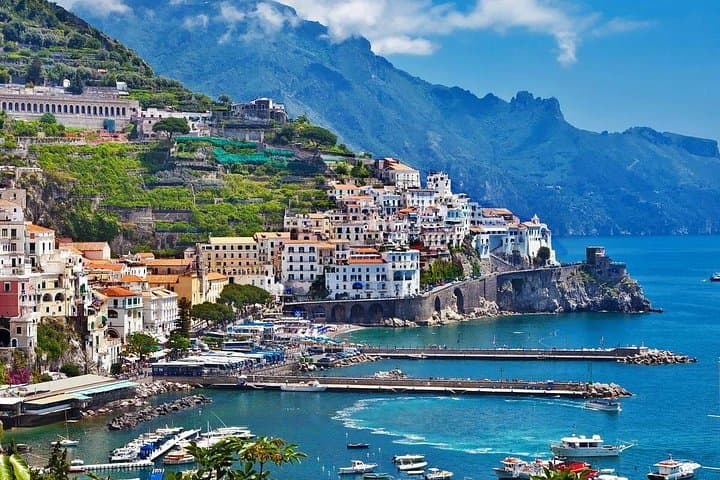 Transfert privé d'Amalfi à Naples