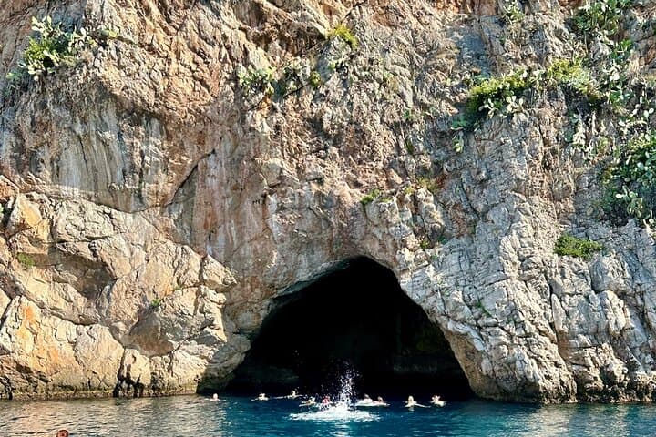 Half Day Guided Boat Tour to Mala Caves and Villefranche — photo 4