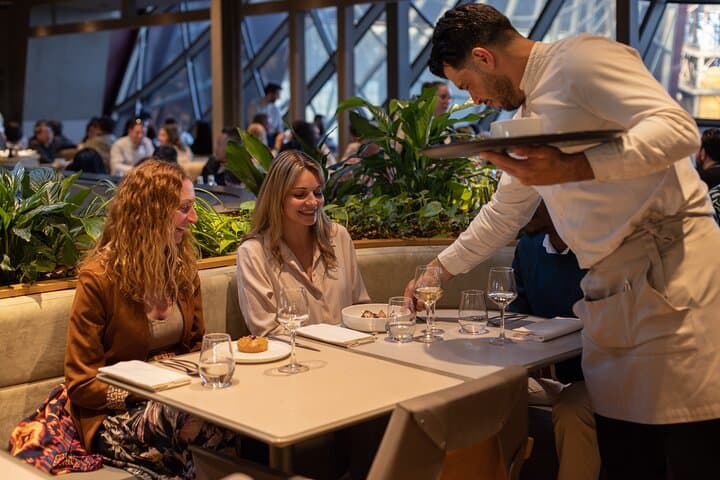 Dîner à Madame Brasserie, Tour Eiffel, Paris — photo 1