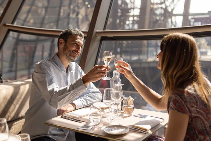 Déjeuner tardif au Madame Brasserie, Tour Eiffel, Paris — photo 2