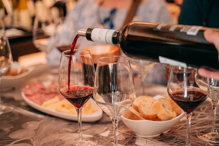 Verona Tutto in uno: Tour Gastronomico a Piedi, Pranzo & Vino — foto 4