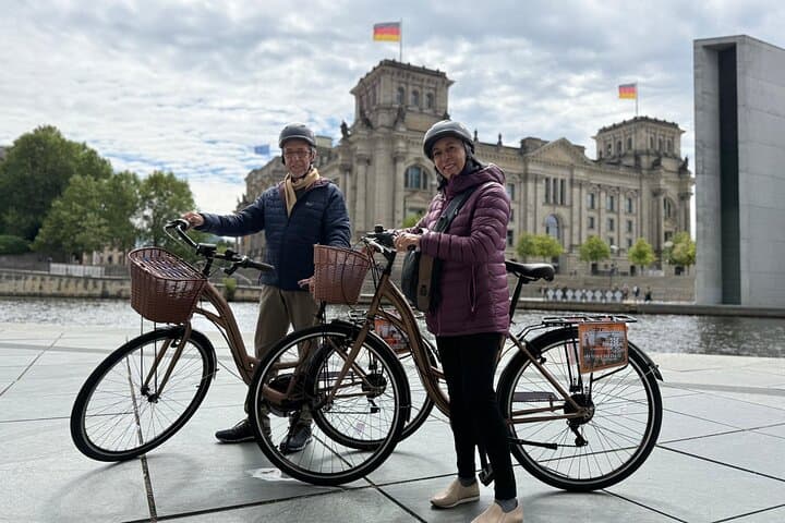 Tour in Bicicletta a Berlino con Guida Locale — foto 2