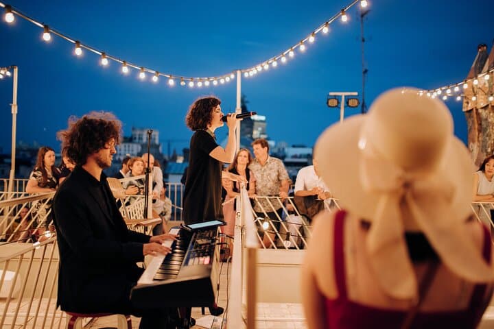 Notti Magiche a Casa Batlló: Visita, Drink e Concerto sul Tetto — foto 5