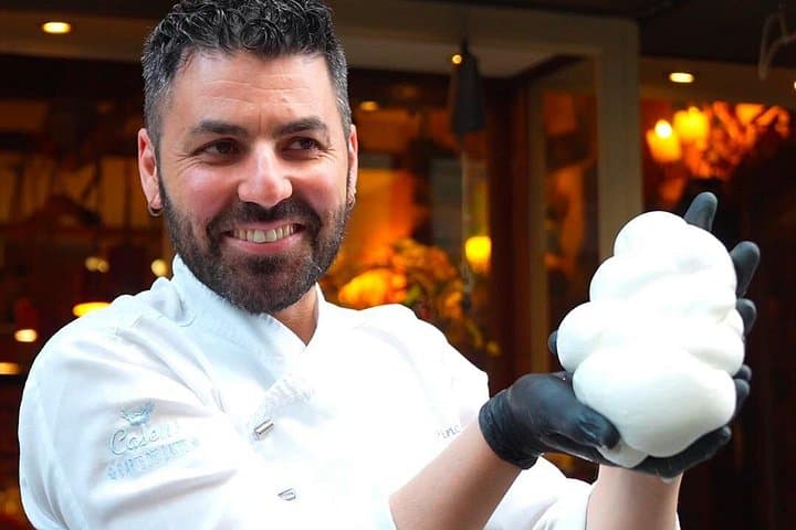 Mozzarella-Käseherstellung in Florenz — Foto 4