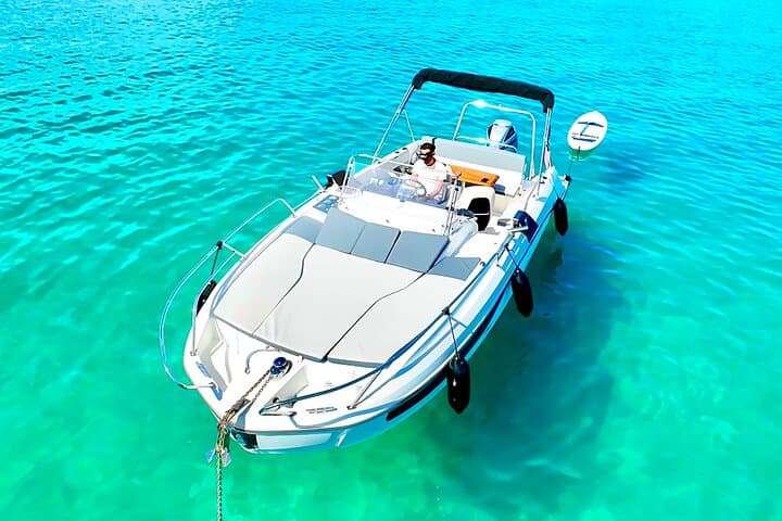 Tour Privato in Barca alle Isole di Lérins e alla Baia di Cannes — foto 3