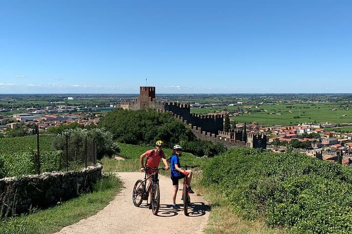 E-Bike y Cata de Vinos desde Soave