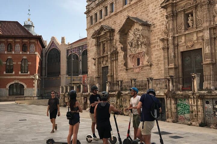 Parcourez Valence en Trottinette Électrique — photo 3