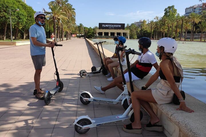 Parcourez Valence en Trottinette Électrique — photo 5