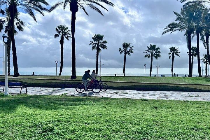 Visite guidée en vélo électrique à Malaga — photo 3