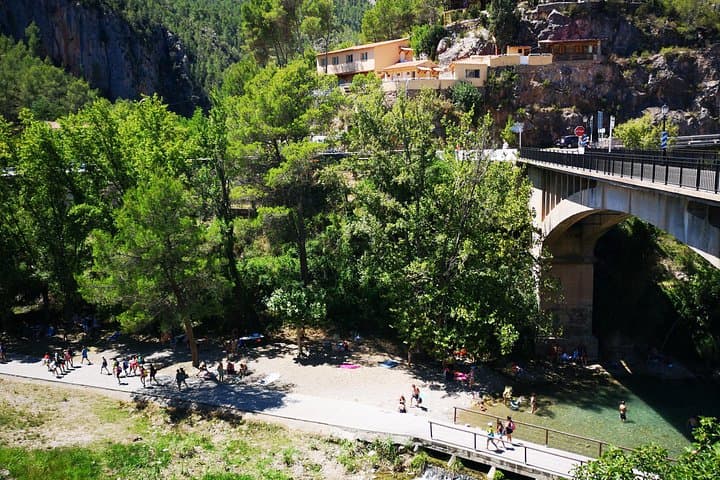 Escapada a Montanejos: Aguas Curativas y la Cascada de los Enamorados — foto 5