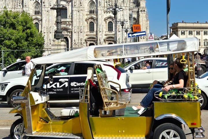 Milano Tuk Tuk Tour mit Hotelabholung und Domo-Ticket — Foto 3