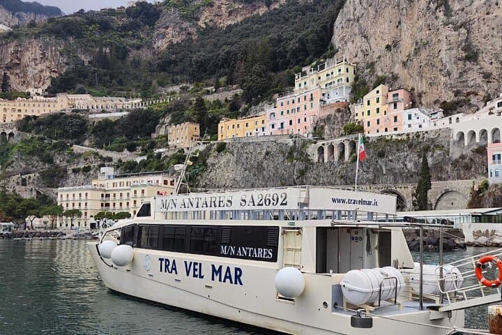 Fährenfahrkarten zwischen Amalfi und Salerno