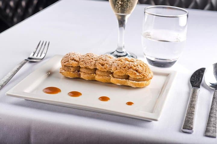 Passeggiata ai piedi della Torre Eiffel e Crociera Gastronomica sul Fiume Senna — foto 3
