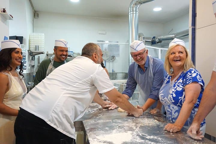 Corso Ufficiale di Pizza Napoletana e Corso di Tiramisu — foto 2
