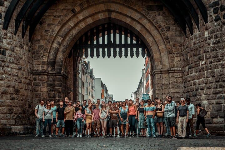 Tour dei Punti Salienti, Storie e Atmosfera Locale di Colonia — foto 4