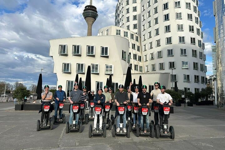 Düsseldorf Segway Tour: Klassisches Stadterlebnis