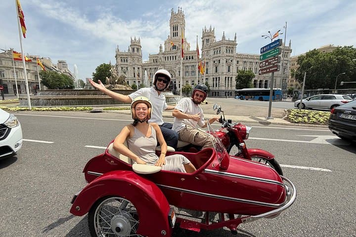L'Expérience Ultime en Sidecar Privé à Madrid (2 Heures)