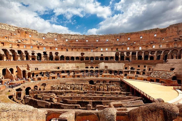 Visite guidée du sol de l'arène du Colisée et de la porte de la mort des gladiateurs — photo 2