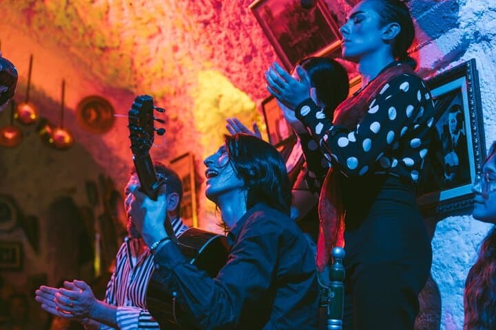 Spettacolo di flamenco alla Cueva Los Amayas, a Sacromonte — foto 4