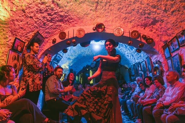 Spettacolo di flamenco alla Cueva Los Amayas, a Sacromonte