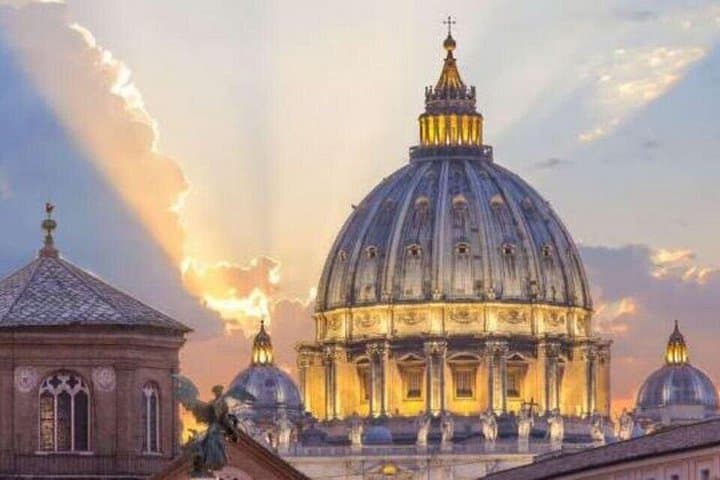 Visite guidée de la basilique Saint-Pierre et des grottes vaticanes à Rome — photo 4