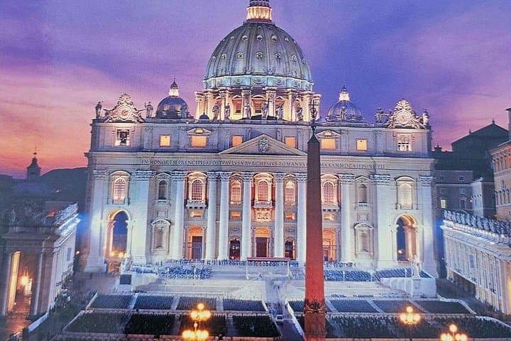 Visite guidée de la basilique Saint-Pierre et des grottes vaticanes à Rome — photo 3