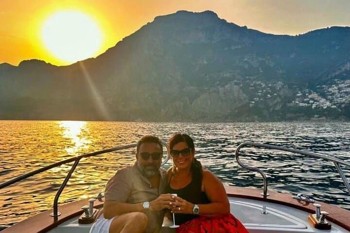 Crucero al atardecer con Prosecco desde Amalfi o Positano — foto 1