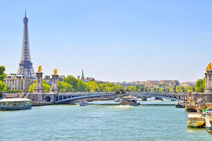 Seine-Rundfahrt in Paris — Foto 3