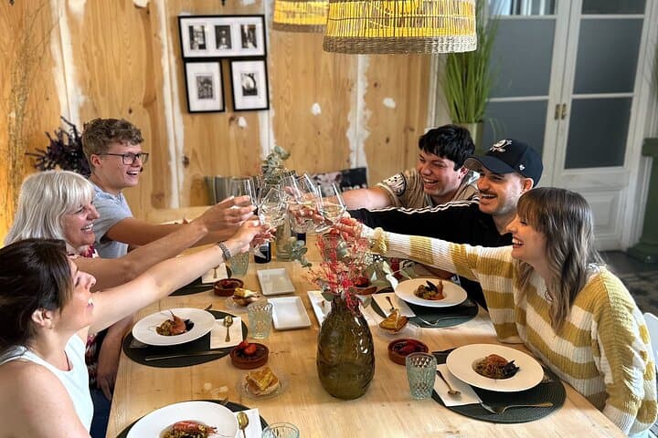 Paella-Kochkurs, Tapas, Cava Sangría & Tour