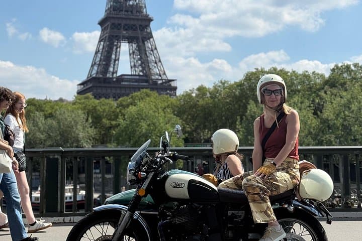 Tour en motocicleta con sidecar en París — foto 2