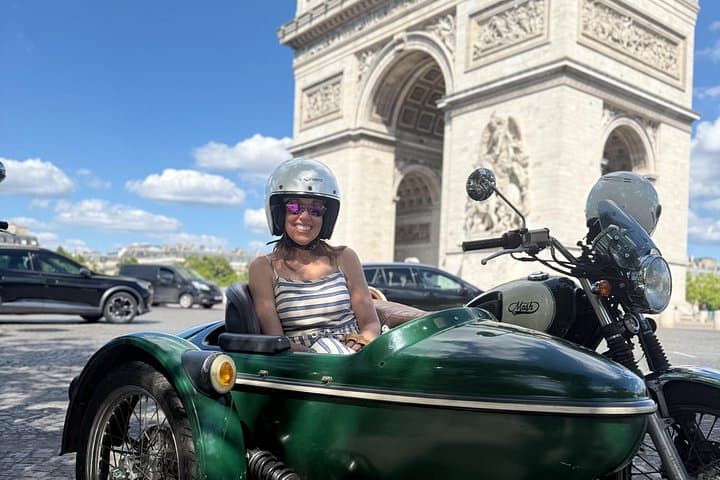 Tour en motocicleta con sidecar en París — foto 4