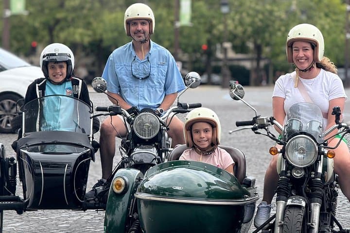 Tour en motocicleta con sidecar en París