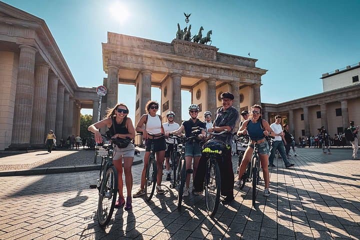 Berlín: Tour Privado Guiado en Bicicleta