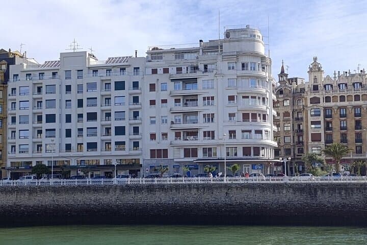 El Alma Oculta de San Sebastián: Arte y Arquitectura (Máx 8) — foto 3