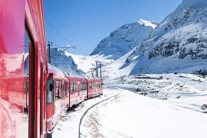 Geführte Bernina-Zugtour nach St. Moritz von Mailand — Foto 5
